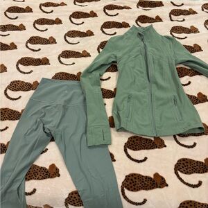 lululemon athletica Green Zip-Up Jacket and Leggings Set